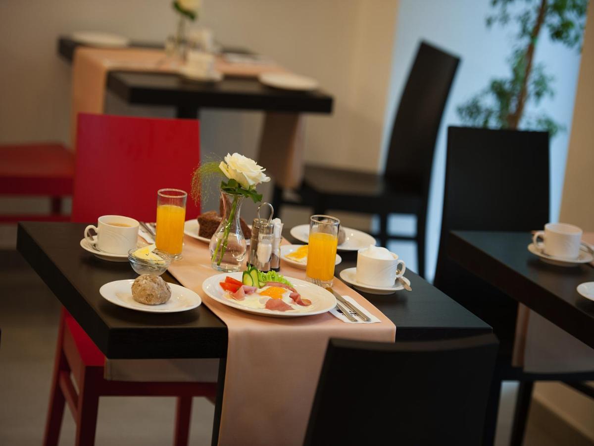 Ea Business Hotel 이흘라바 외부 사진